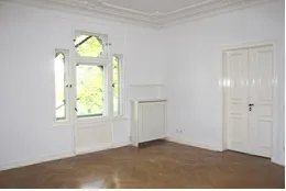 4-Zimmer-Wohnung im historischen Altbau - befristet für 1 Jahr — photo 1